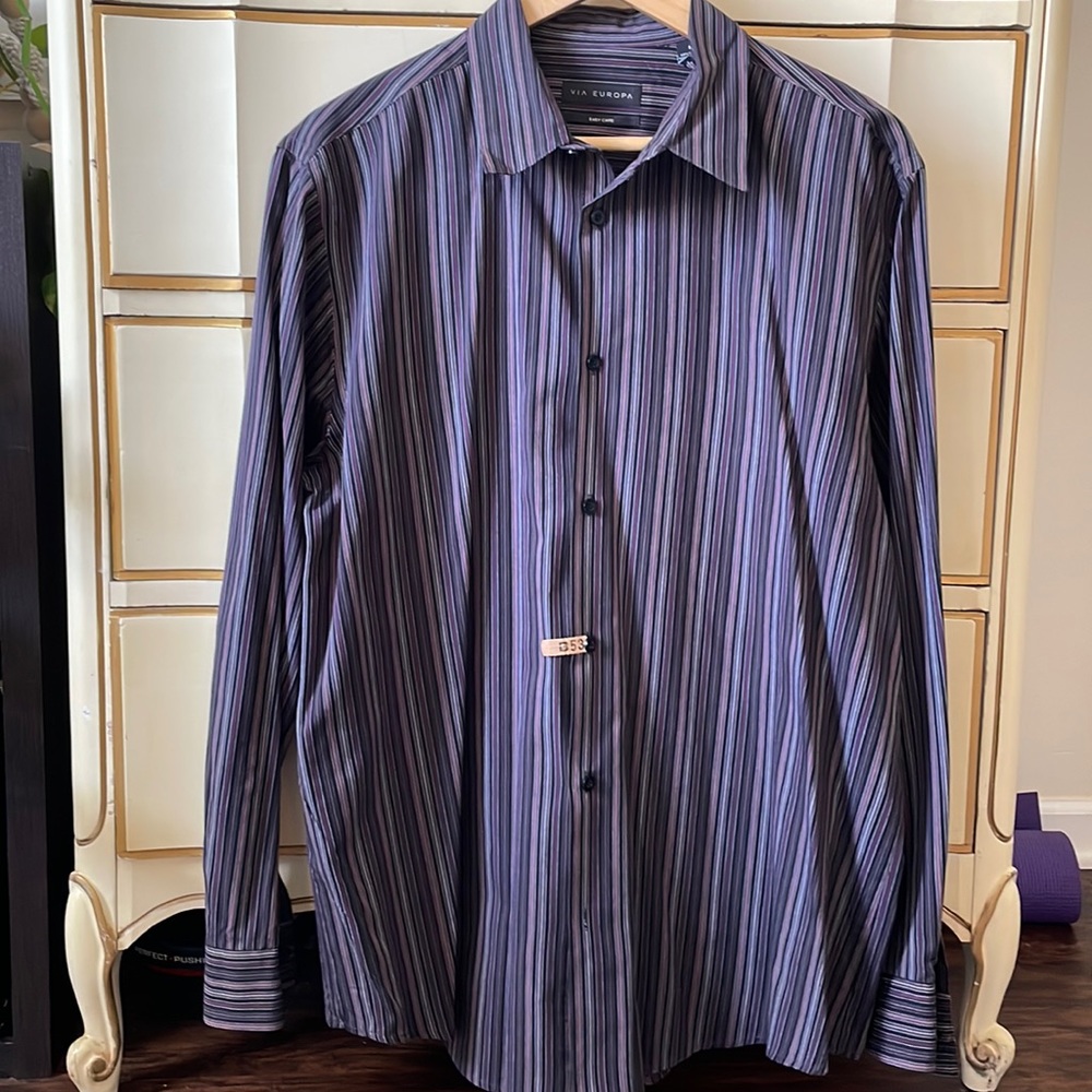 Via Europa Mens Dress Shirt - freshly dry cleaned!